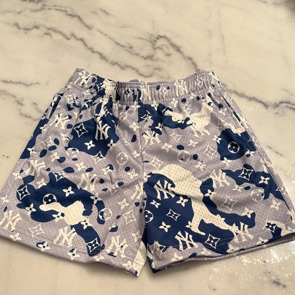 🆕 NY Mets Shorts Bravest Studios Mesh 4” inseam, Mens Small 28”/Women's Medium - Picture 1 of 6